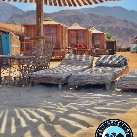 Half Moon Camp Hotel