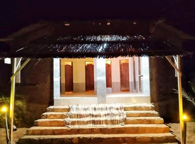Half Moon Camp Szálloda 5*