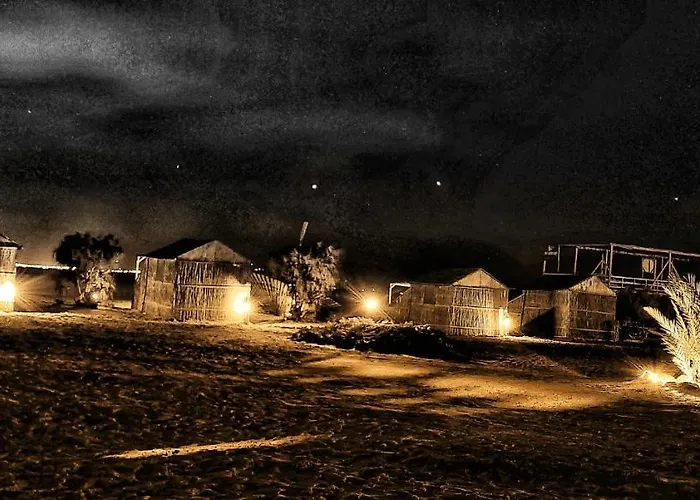 Szálloda Half Moon Camp 5*