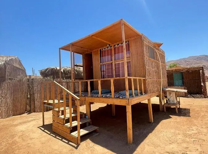 Half Moon Camp Szálloda 5*